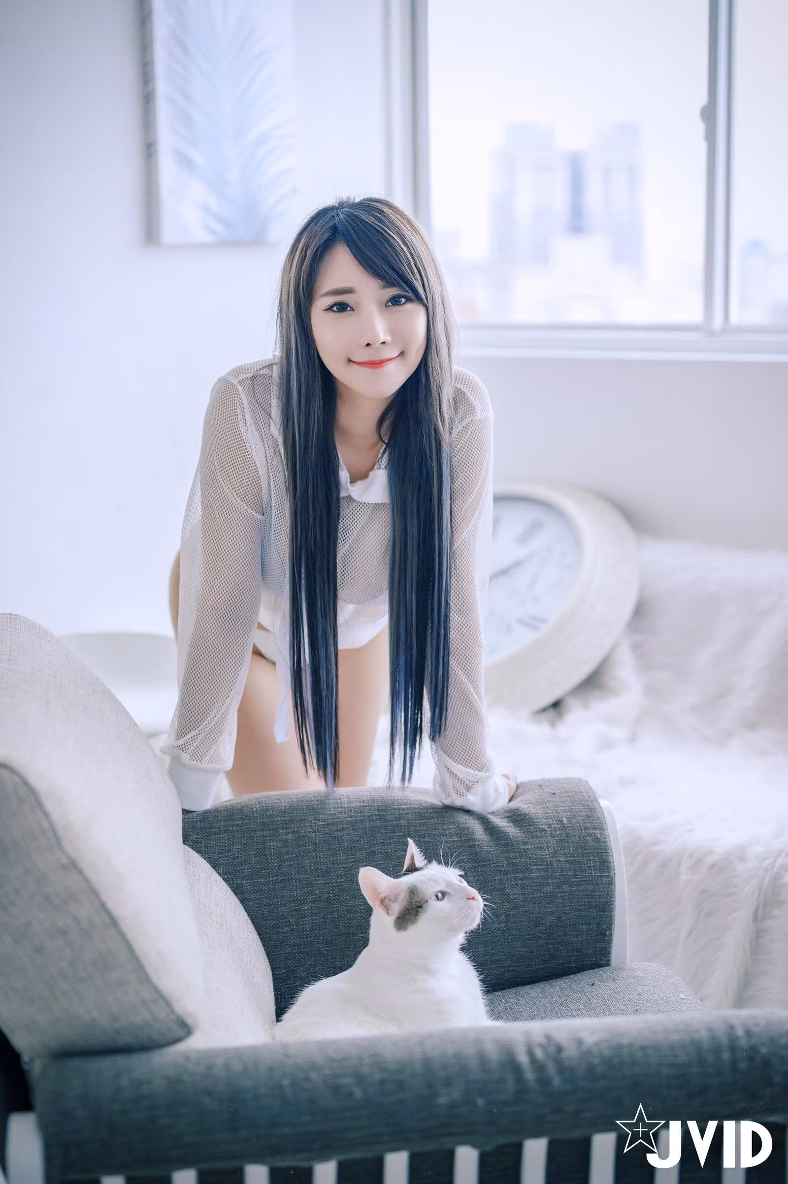 模特乐乐 诱惑闺蜜兄长的私密瞬间